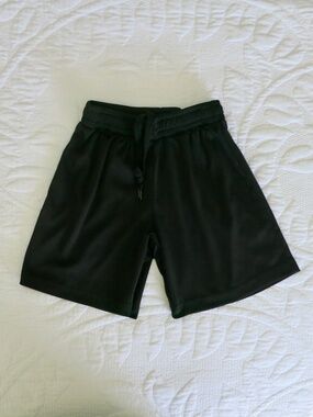 Challenger Teamwear Black Shorts Size Small